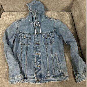 Men’s Denim Button-Up Jacket with Hood – Slightly Used, Size L